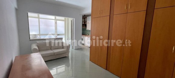 Apartamento de 2 dormitorios en Pomezia, Italy No. 69205 7