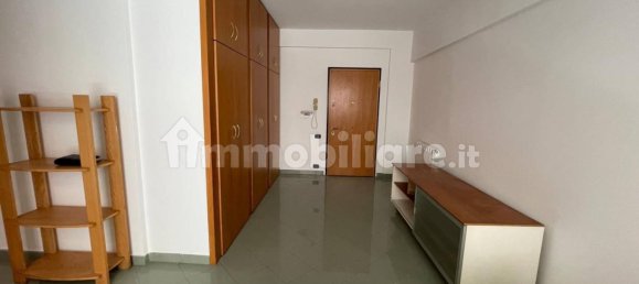 Apartamento de 2 dormitorios en Pomezia, Italy No. 69205 8