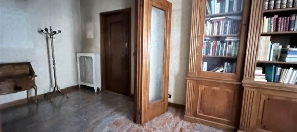 4 rooms Apartment in Piacenza, Italy No. 113169 18