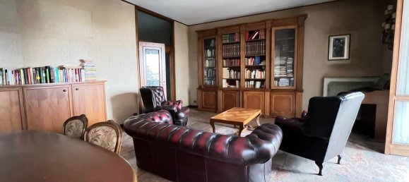 4 rooms Apartment in Piacenza, Italy No. 113169 3