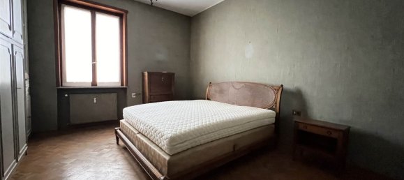 4 rooms Apartment in Piacenza, Italy No. 113169 13