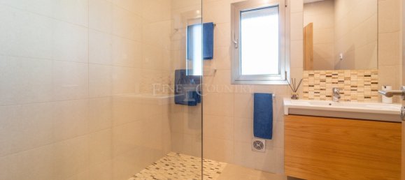 5 bedrooms Villa in Loule, Portugal No. 318160 18