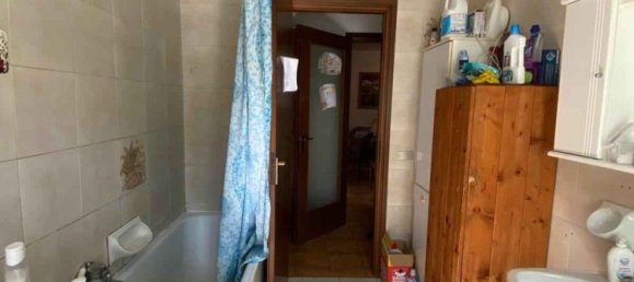 5 bedrooms Apartment in Castelnovo ne' Monti, Italy No. 315978 11