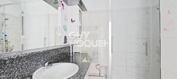 3 bedrooms House in Tournan-en-Brie, France No. 174360 9