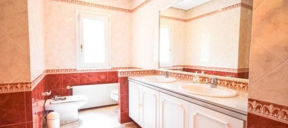 4 bedrooms Villa in Marbella, Spain No. 21772 18