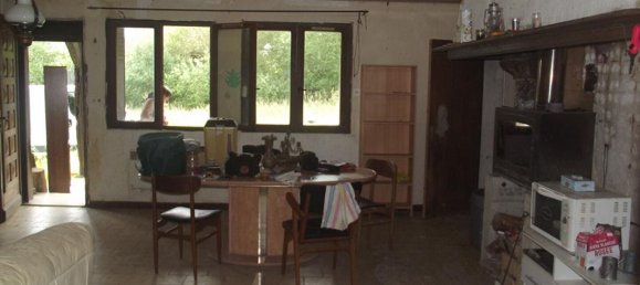 3 bedrooms House in Joncreuil, France No. 300025 2