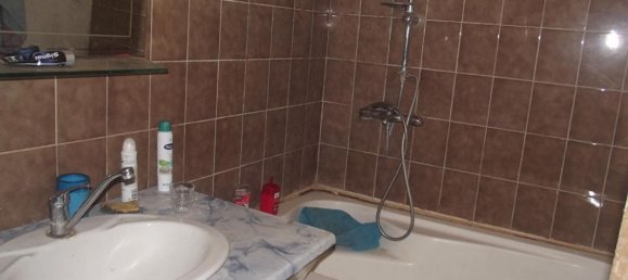 3 bedrooms House in Joncreuil, France No. 300025 8