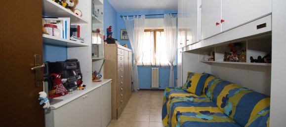 4-salle Appartement à Poggio Mirteto, Italy No. 203570 5