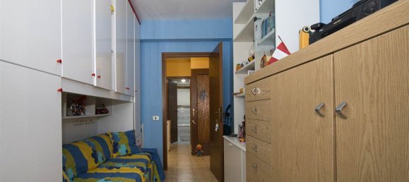 4-salle Appartement à Poggio Mirteto, Italy No. 203570 4