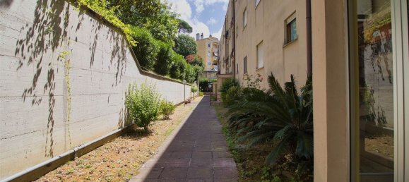 4-salle Appartement à Poggio Mirteto, Italy No. 203570 21