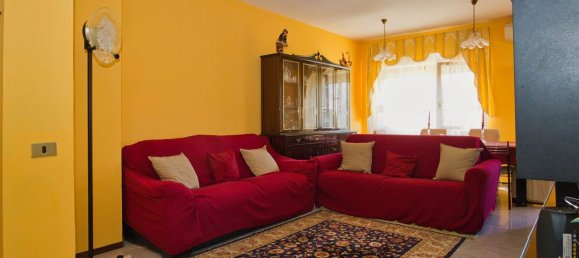 4-salle Appartement à Poggio Mirteto, Italy No. 203570 25