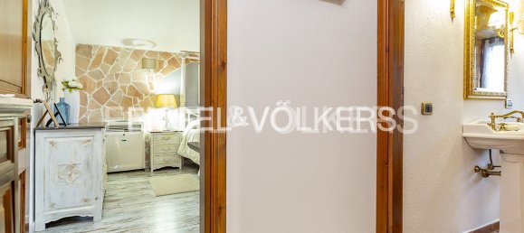 2 bedrooms House in Rome, Italy No. 127299 18