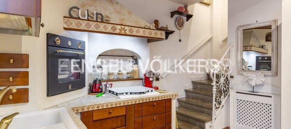 2 bedrooms House in Rome, Italy No. 127299 14