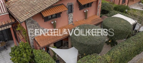 2 bedrooms House in Rome, Italy No. 127299 2