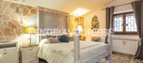 2 bedrooms House in Rome, Italy No. 127299 21