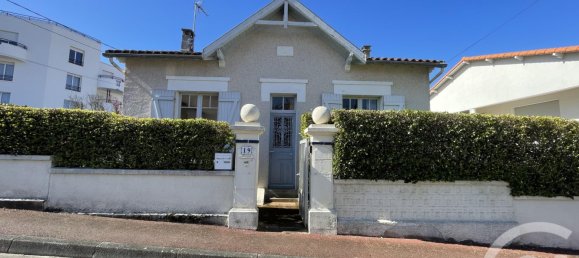 2 bedrooms House in Royan, France No. 102185 2