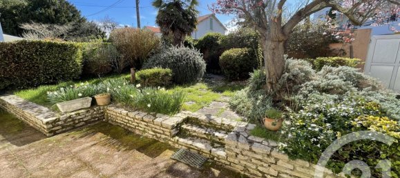 2 bedrooms House in Royan, France No. 102185 5