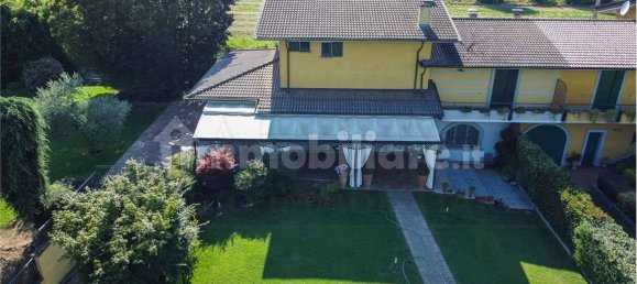5 bedrooms Villa in Maclodio, Italy No. 337520 26