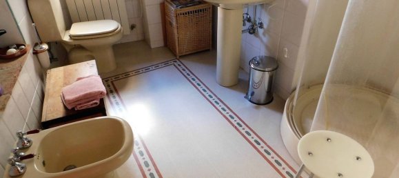 5 rooms House in Gavorrano, Italy No. 45164 8