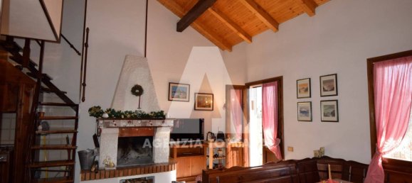 Apartamento de 4 dormitorios en Enego, Italy No. 279974 4