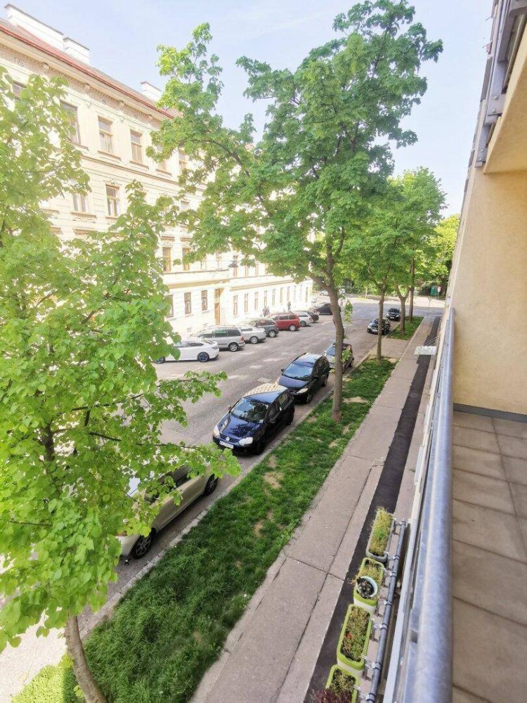 3 rooms Apartment in Favoriten, Austria No. 169030