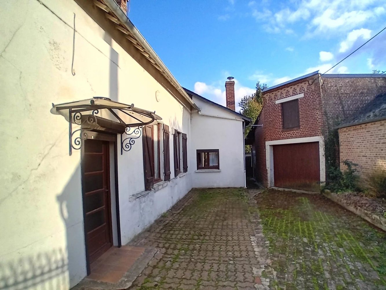 2 bedrooms House in Thiernu, France No. 159835