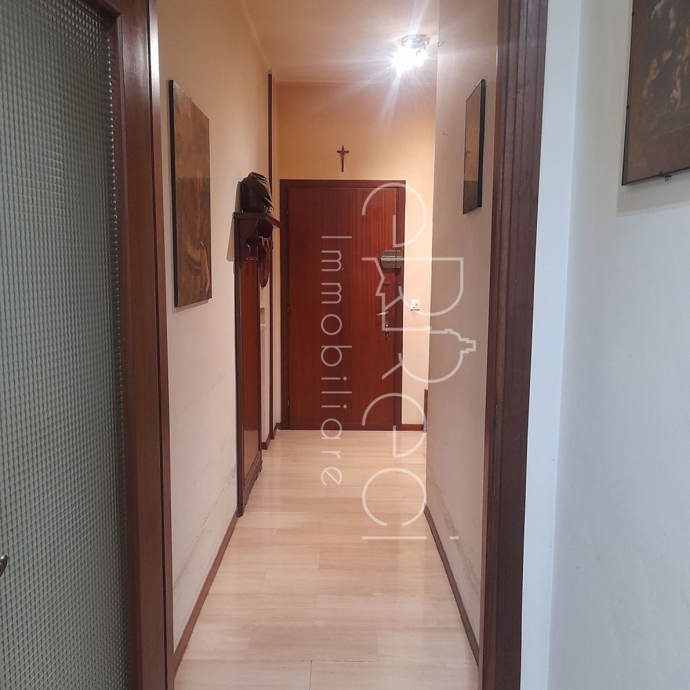 2 bedrooms Apartment in Mantua, Italy No. 392086