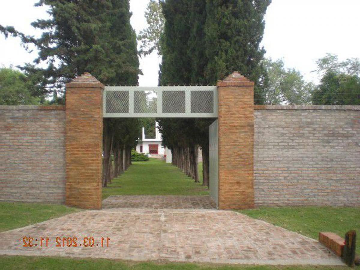 Terrain à Berazategui, Argentina No. 46758
