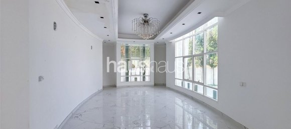 Villa T5 em Umm Suqeim, UAE N.º 99866 12