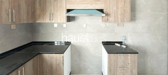 Villa T5 em Umm Suqeim, UAE N.º 99866 25