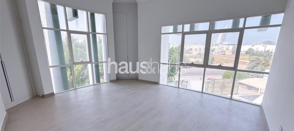 Villa T5 em Umm Suqeim, UAE N.º 99866 6