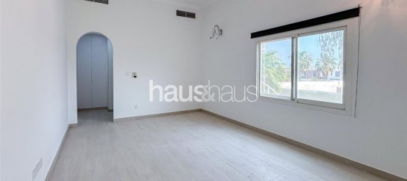 Villa T5 em Umm Suqeim, UAE N.º 99866 18