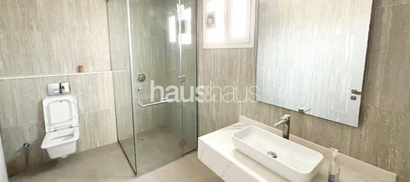 Villa T5 em Umm Suqeim, UAE N.º 99866 24