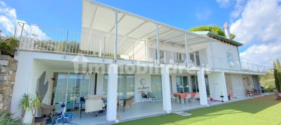 Вилла с 4 спальнями в Диано Марина, Италия № 110587 6