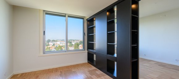 2 bedrooms Apartment in Porto, Portugal No. 39412 3