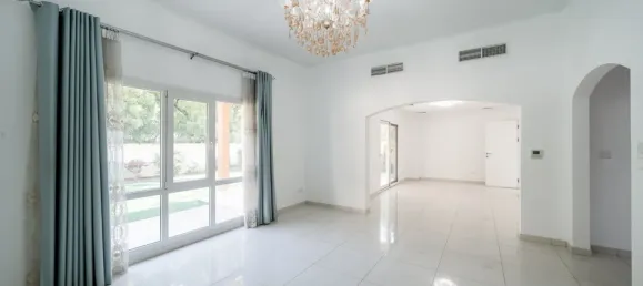 Villa de 4 dormitorios en Meadows, UAE No. 108303 8