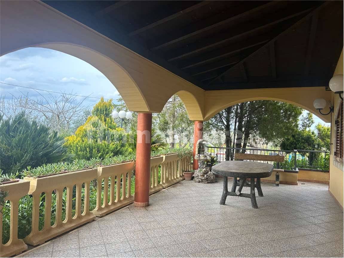 5غرفة فيلا في Gravina in Puglia, Italy رقم 286140