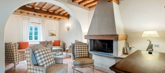 4 bedrooms Villa in Reggello, Italy No. 120168 5
