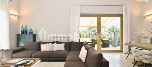 Пентхаус с 2 спальнями в Парабьяго, Италия № 313000 7