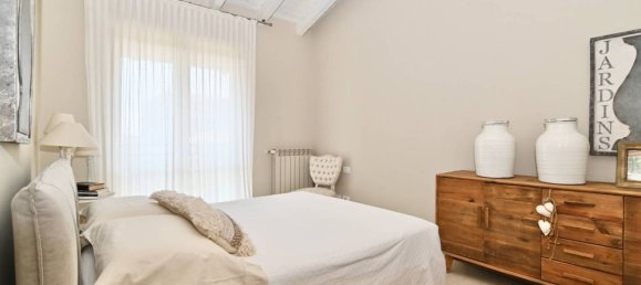 Пентхаус с 2 спальнями в Парабьяго, Италия № 313000 40