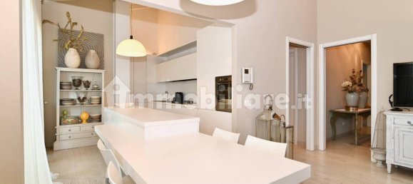 Пентхаус с 2 спальнями в Парабьяго, Италия № 313000 15