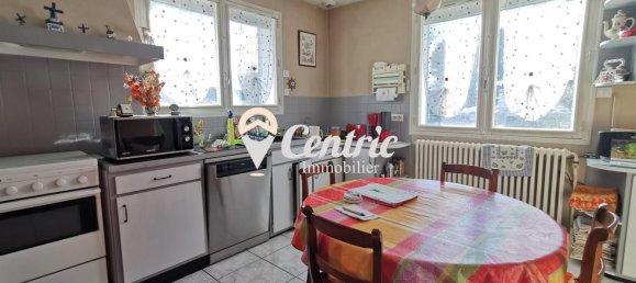 3 bedrooms House in Deux-Sevres, France No. 361779 2