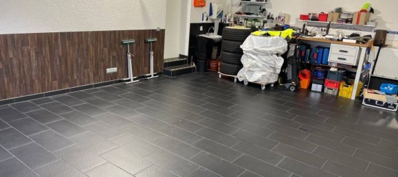 12-salle Bâtiment à Remscheid, Germany No. 8093 21