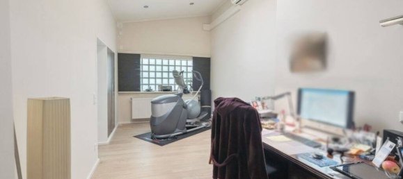 12-salle Bâtiment à Remscheid, Germany No. 8093 11