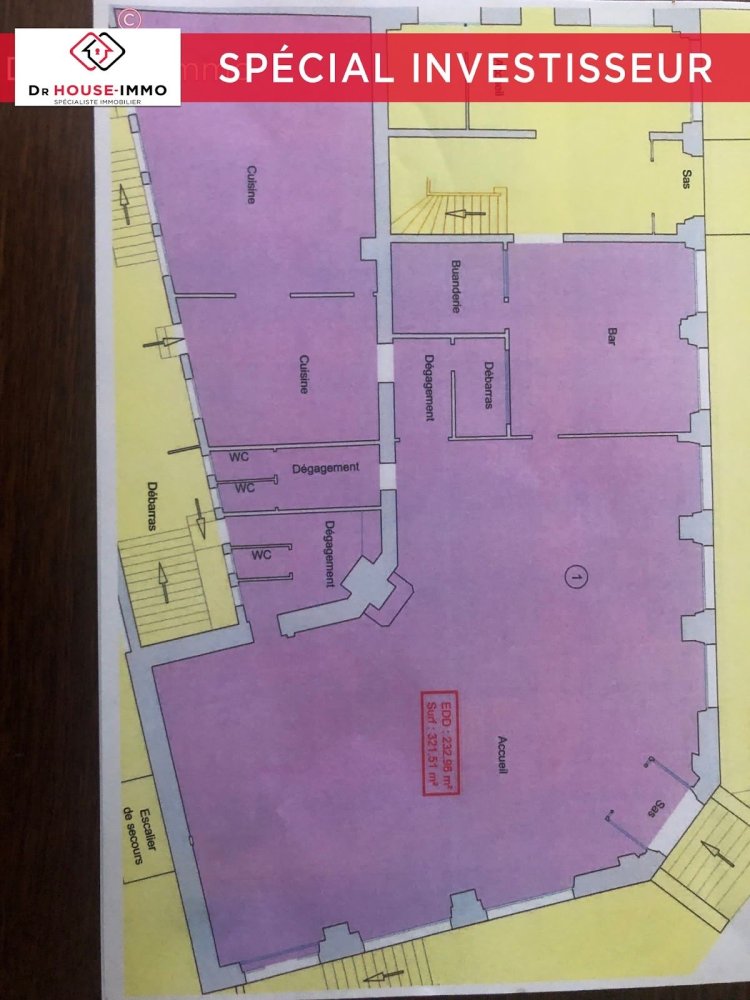 Отель, гостиница с 35 спальнями в Виттель, Франция № 263384