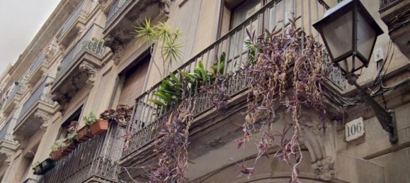 Apartamento de 2 dormitorios en Ciudad Vieja, Spain No. 73196 2