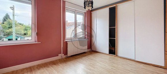 3 chambres Maison à Saint-Quentin, France No. 227941 5