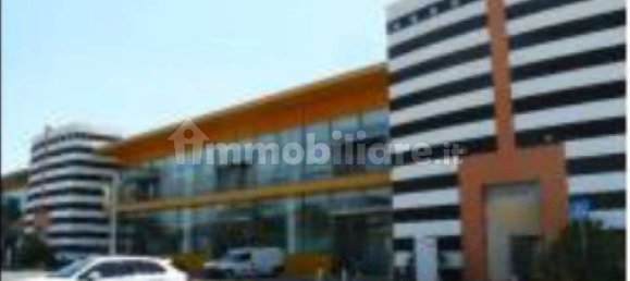 Коммерческая недвижимость 417м² в Сесту, Италия № 304842 15