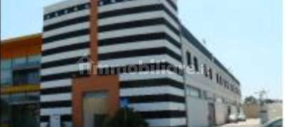 Коммерческая недвижимость 417м² в Сесту, Италия № 304842 12