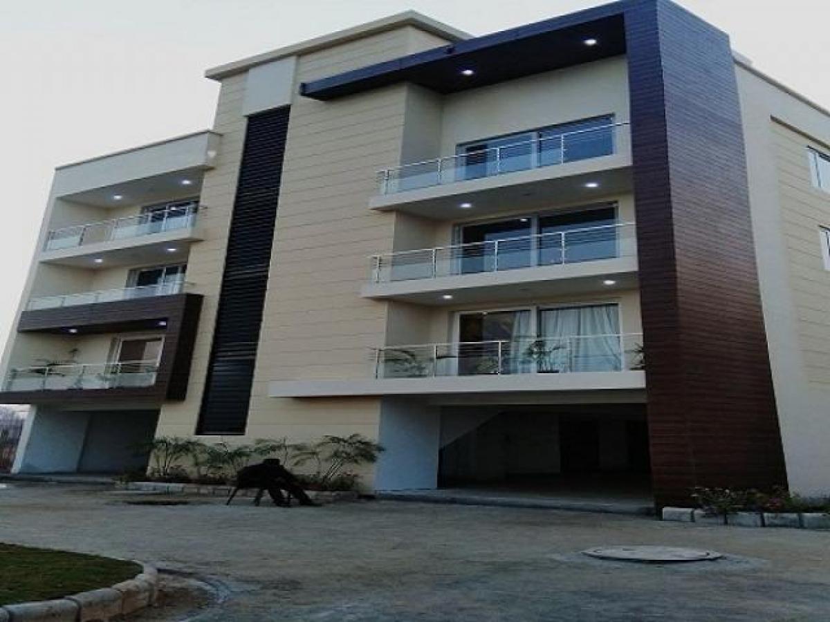 2 bedrooms House in Chandigarh, India No. 54571